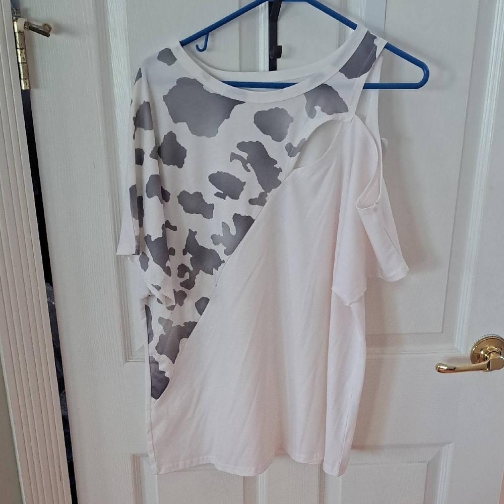 Asymmetrical White and Gray Cut-Out Blouse